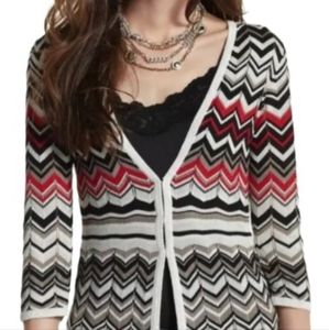 White House Black Market 3/4 Sleeve Coverup | EUC | Red, Black & White